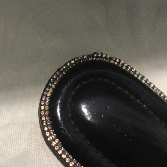 Bamboo Womans Alta Flat Slide Sandal Embroidered Butterflies on Top - Picture 9 of 10